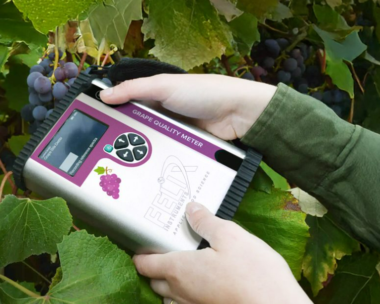 Medidor de Materia Seca y Calidad de Uva F-751