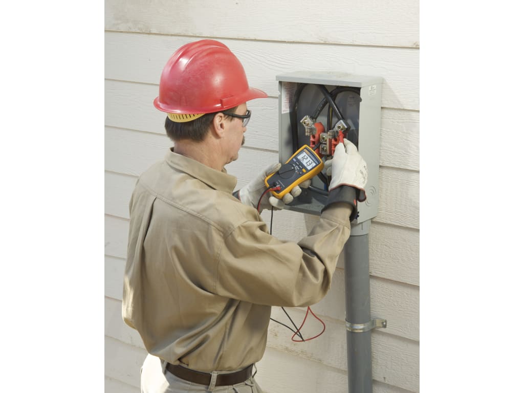 Fluke 113 True-rms - Multímetro Eléctrico