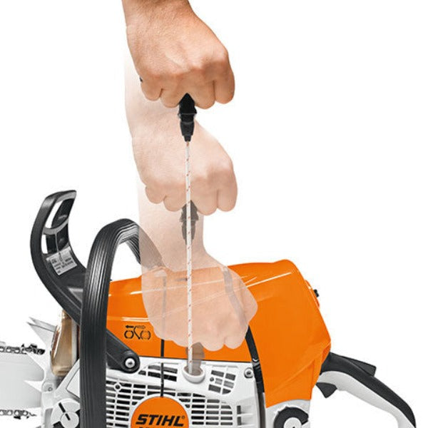 STIHL MS 210 - Motosierras Versátiles para Mantenimiento de Parcela