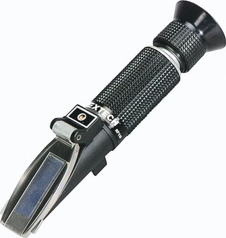 Extech RF15 - Refractómetro Óptico con ATC Grados Brix 0-32%