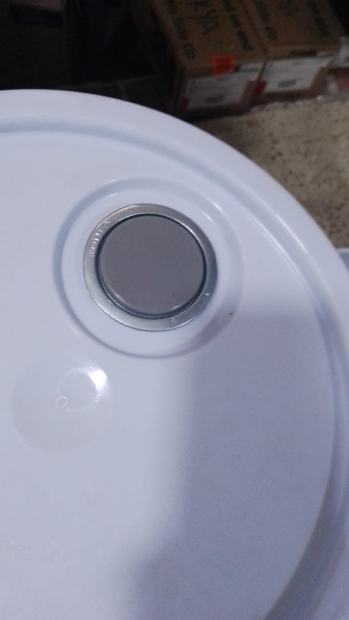 Cubetas de Plástico Reforzado con Tapa Sellable y Asa