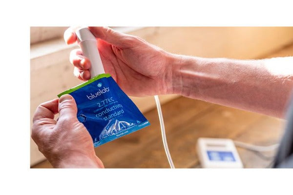Bluelab - Kit de Calibracion y Limpieza Sonda de pH y Conductividad